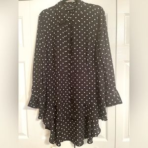 Lane Bryant black and white polka dot high low button front shirt. Size 16